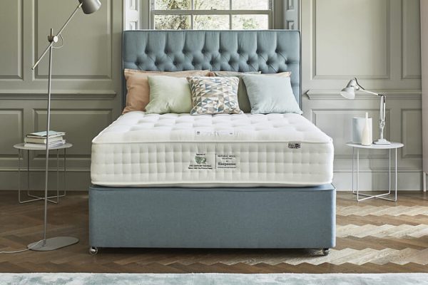 Sleepeezee Wool Superb 2800 Mattress Double