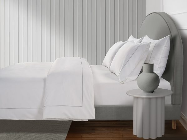 800 Thread Count Egyptian Cotton Cedarhurst Lux Buttery Smooth Duvet Cover Silver Dove Grey King Brilliant White with Silver Dove Grey