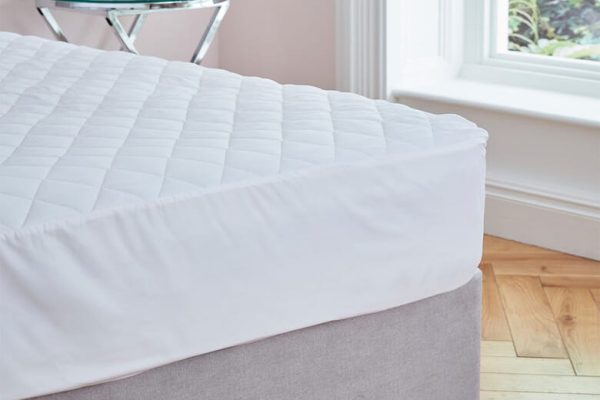 Silentnight Soft as Silk Mattress Protector Single