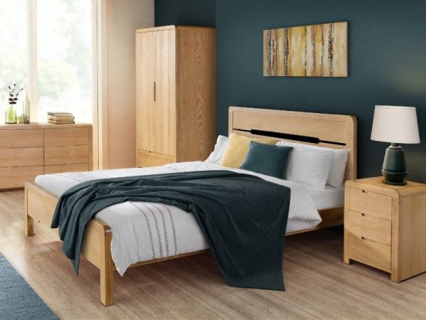 Julian Bowen Curve Bed King Size Oak Wooden Bed