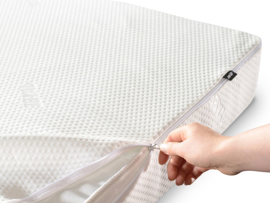 Jay Be Washable Mattress Protector for Swift Folding Bed