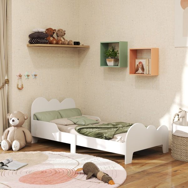 Cloud Themed Toddler Bed with Safety Rails 1435 x 745 x 56cm